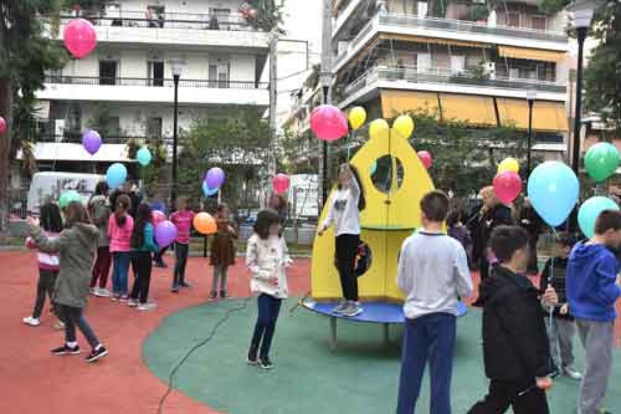 ΕΓΚΑΙΝΙΑΣΤΗΚΕ Η ΠΑΙΔΙΚΗ ΧΑΡΑ ΤΗΣ ΟΔΟΥ ΑΝΑΞΑΓΟΡΑ ΣΤΟΝ ΤΑΥΡΟ